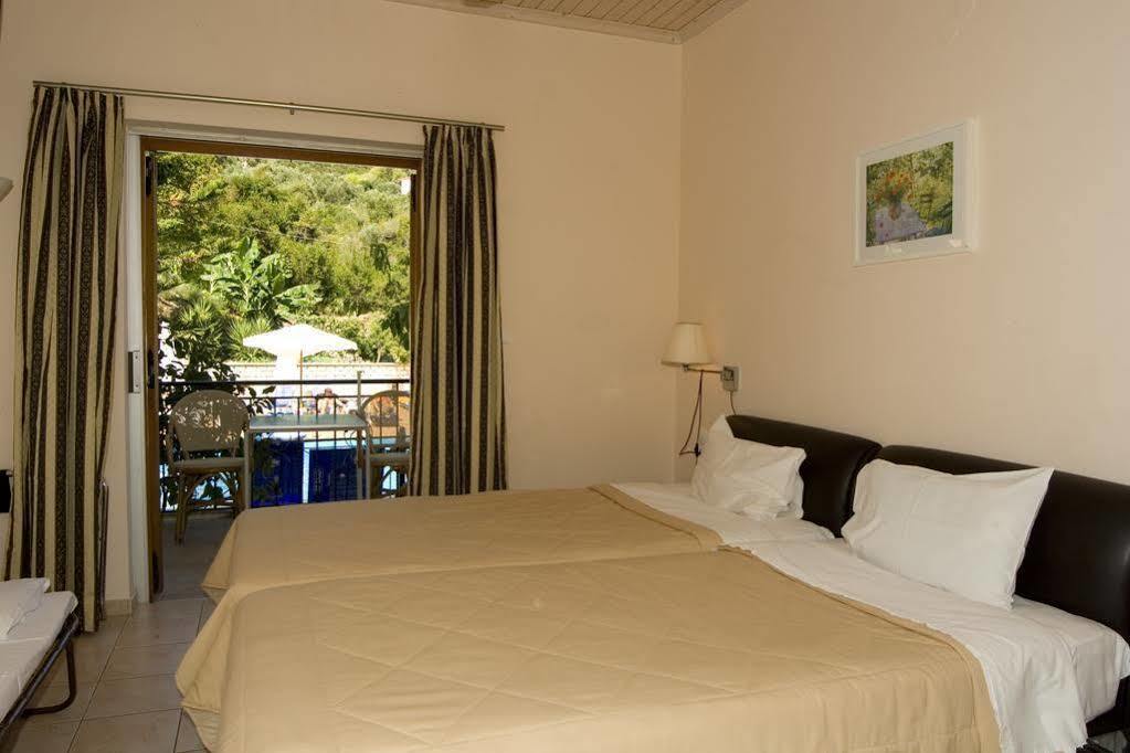 Bella Vista Hotel And Apartments Parga Exterior photo